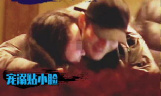 Dân tình chia sẻ rầm rộ loạt ảnh Huỳnh Hiểu Minh ôm ấp 2 cô gái lạ ngày 8/3