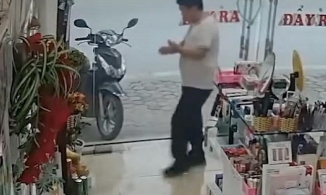 Kẻ trộm 'có tâm” vái lạy Thần Tài trước khi 'cuỗm tiền' chủ nhà