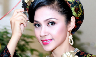 Việt Trinh phản hồi trước cáo buộc livestream bán hàng từ thiện để câu view