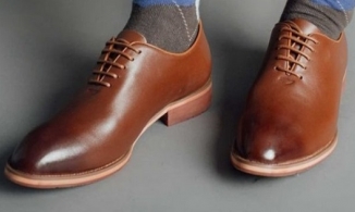 Nhân tướng học: Nhìn giày đoán tính cách quý ông