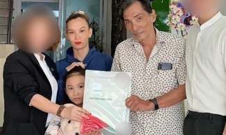 Thương Tín được tài trợ tiền làm răng, con gái lộ diện nhận bảo hiểm gần 300 triệu