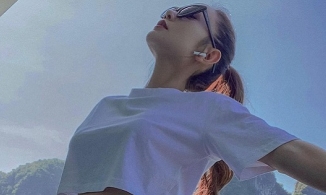 Vừa được báo Trung khen xinh như nữ thần, Minh Hằng bị soi 'chiếc bụng mỡ'