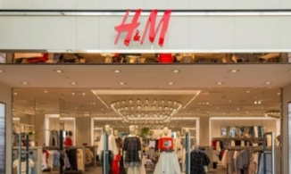 Thương hiệu thời trang H&M bị tẩy chay tại Việt Nam, CĐM kêu gọi đánh sập Fanpage