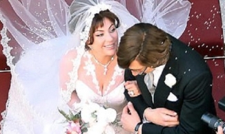 Lộ hình ảnh đám cưới bí mật của Lady Gaga