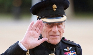 Ba con của Công nương Kate sẽ không dự đám tang Hoàng thân Philip