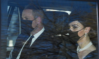 Tang lễ Hoàng thân Philip: Các thành viên Hoàng gia Anh lần lượt xuất hiện