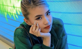 Pháo bị sự cố lọt hố rơi thẳng xuống sân khấu nhưng lại có phản ứng bất ngờ