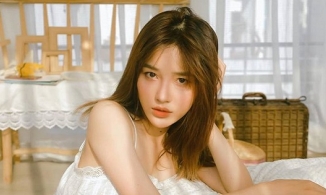 Luna ra MV ngay sau 'nụ hôn tình bạn' với Thái Ngân: Tính sẵn hay tiện thể?