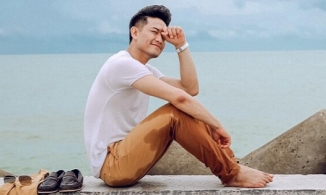 Vợ đại gia của Quý Bình giận dỗi vì chồng đăng ảnh... quá đẹp trai