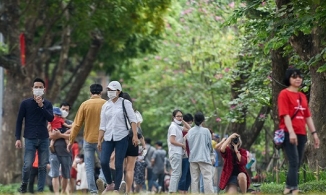 Hỏa tốc: Hà Nội khuyến cáo người dân không ra khỏi nhà khi không cần thiết