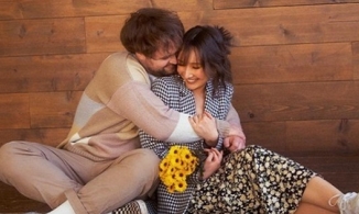 Con gái Mỹ Linh Anna Trương khoe bộ ảnh đính hôn ngọt ngào cùng bạn trai Mỹ