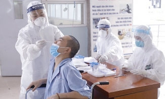 Hà Nội: Thêm 4 F1 nghi nhiễm Covid-19, có 2 ca phải xét nghiệm đến lần 3