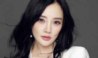 Lý Tiểu Lộ phủ nhận cặp kè rapper đã có vợ