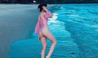 'Bạn gái tin đồn' Quang Hải gia nhập đường đua diện áo tắm khoe dáng 'ngon' chào hè