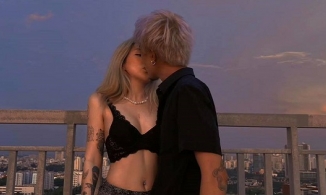 Hết úp mở, Du Uyên công khai đăng ảnh khóa môi trai đẹp thắm thiết