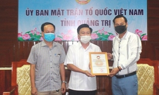 Giữa lùm xùm, đại diện Hoài Linh trao 1 tỷ đồng cho Quảng Trị, hé lộ kế hoạch cứu trợ miền Trung