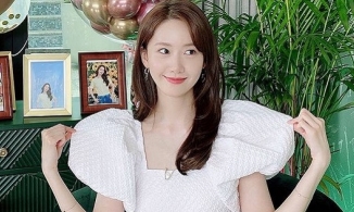 YoonA khoe nhan sắc bị 'thời gian bỏ quên' trong tiệc sinh nhật 31 tuổi 