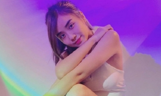 Cindy Lư tung ảnh khoe dáng nuột, tiện tay 'thả thính' Đạt G và cái kết ngọt ngào