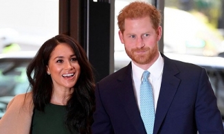 Meghan lại nhờ bạn thân lên tiếng vụ đặt tên con không xin phép Nữ hoàng 
