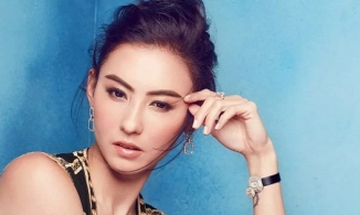 Trương Bá Chi thắng vụ con trai thứ ba bị tiết lộ giấy khai sinh