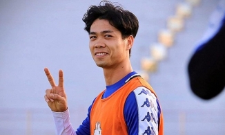 Vợ học trường quốc tế, trình độ ngoại ngữ của Công Phượng thế nào?