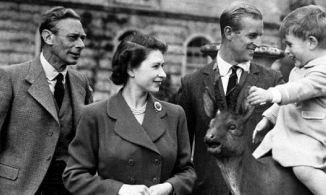 Ngày của Cha, Hoàng gia Anh đăng ảnh tưởng nhớ Hoàng thân Philip 