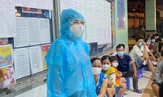 Nối gót nhiều nghệ sĩ, Phương Thanh làm tình nguyện viên mùa dịch