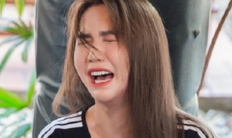 Vừa debut làm ca sĩ, Ngọc Trinh mất hàng nghìn lượt follow