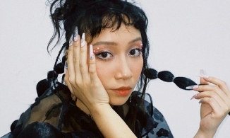 Đăng tâm thư về MV mới, Mỹ Anh nhận được 4 chữ từ Suboi: 'Em quá tuyệt vời'