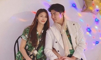 Bạn trai Park Gyuri (KARA) bị bắt gặp say xỉn, còn cặp kè gái lạ