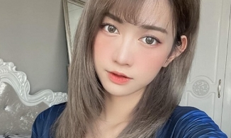 Lê Bống sáng nhất MXH khi mặc quần ôm sát buông tay đạp xe tốc độ cao