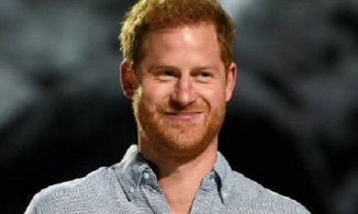 Ra hồi ký, Harry có nguy cơ không được dự lễ trị vì 70 năm của Nữ hoàng Anh