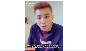 Phản ứng 'siêu cưng' của Sơn Tùng khi được fan nhắc 'Tùng ngồi khép chân lại đi'