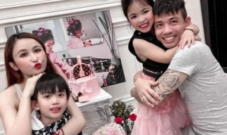 Cậu quý tử duy nhất của 'ông ngoại tuổi 38' Minh Nhựa có tính cách y như bố