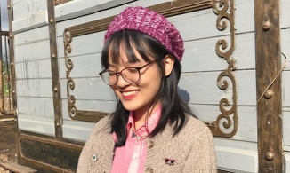 Cô gái duy nhất đạt điểm 10 Văn tốt nghiệp THPT 2021 là dân chuyên Anh, lại bị 'tủ đè'