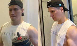 Việt Anh vừa khoe ảnh body 'múi sầu riêng', bạn thân gửi liền clip phũ