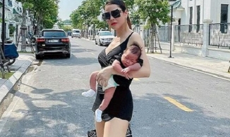 Đưa quý tử dạo phố, Quế Vân bị nhắc nhở cách bế con như xách đồ chơi