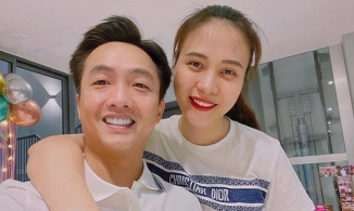 Cường Đô La đăng ảnh chụp cùng bà xã, cổ vũ dân tình selfie với 'nóc nhà'