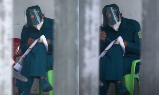 Chiến sĩ trực chốt ngồi tréo chân, tỉ mỉ thêu tranh chữ thập nóng trên MXH