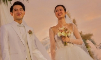 Vì sao tất cả chú rể đều cài hoa lên áo vest ngày cưới?