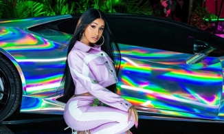 Cardi Bi mua dàn siêu xe 29 tỷ nhưng chỉ để chụp ảnh vì không biết lái