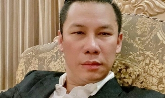 Hậu tin đồn chia tay Cẩm Đan, đại gia Đức Huy khoe ảnh bảnh bao đón tuổi mới 