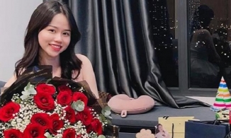 Tình cũ Quang Hải khoe nhan sắc xinh đẹp trong ngày sinh nhật, nhận toàn quà xịn