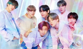 BTS lần thứ 3 liên tiếp nhận giải 'Nhóm nhạc của năm' tại VMAs