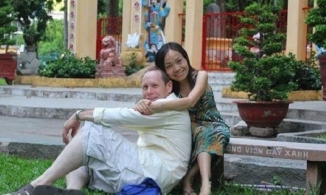 Chuyện tình cổ tích của cô gái Việt cao 1m27 lấy chồng người Mỹ là chủ tiệm ô tô