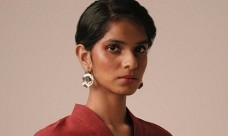 Tân Hoa hậu Hoàn vũ Singapore 2021 bị nhận xét kém sắc, thiếu nữ tính