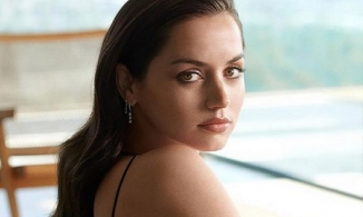 Hậu chia tay Ben Affleck, 'Bond girl' Ana de Armas hạnh phúc bên CEO Tinder