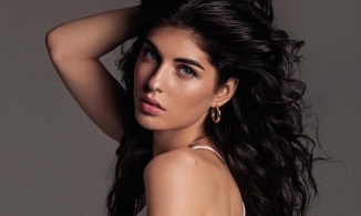 Vẻ đẹp như búp bê của Tân Hoa hậu Hòa bình Nga 2021