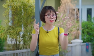 Hết game bạo lực, Thơ Nguyễn lại bày trò 'Thử thách trà sữa lọt khe'.