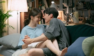 Song Kang hôn môi Han So Hee dù đạo diễn chỉ yêu cầu hôn má